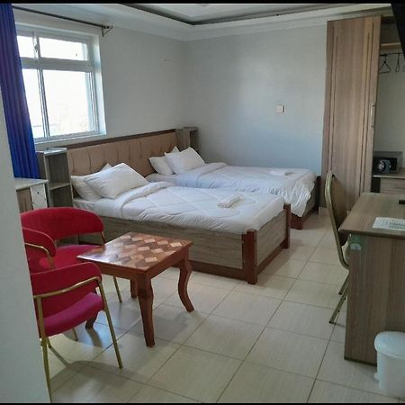 Equine Hotel Ruiru Exterior foto